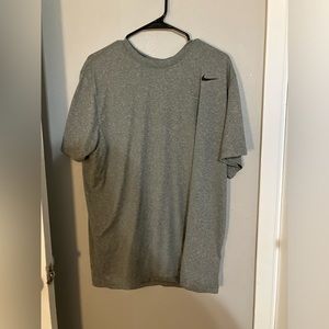 2x Nike dri fit tee